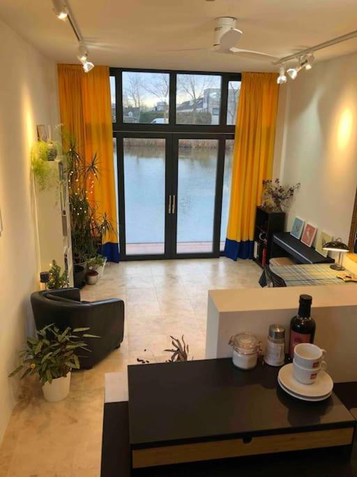 Prachtig Guesthouse Aan Het Water Almere Buitenkant foto